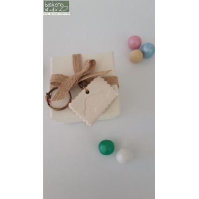 Μπομπονιέρα αυτοκινητάκι μπρελόκ