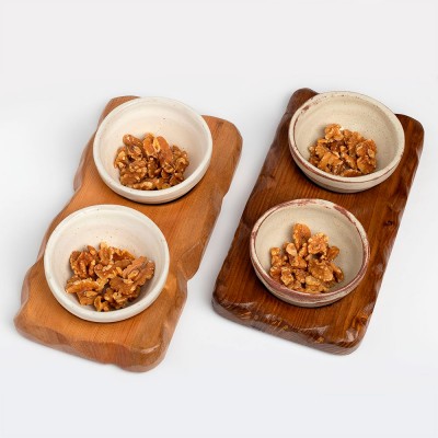 Σετ 2 κεραμικά μπωλ ξηρών καρπών σε ξύλινη βάση