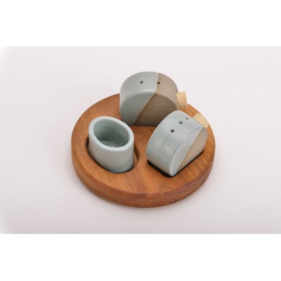 Σετ αλατιέρες με ξύλινη βάση στρογγυλή (καρυδιά)