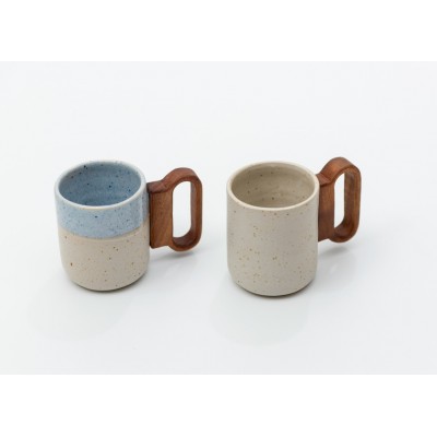 Κεραμική κούπα "KRINI" μπεζ, με ξύλινο χερούλι καρυδιά