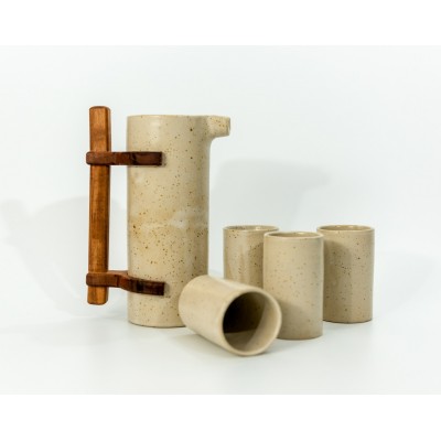 Σετ κεραμική κανάτα "κύλινδρος" με χερούλι καρυδιά και 4 ποτήρια 