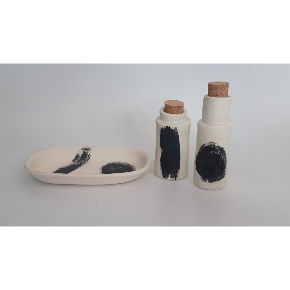 Σετ μπουκάλια (λάδι-ξύδι) με πιατάκι Χειροποίητα χρηστικά αντικείμενα
