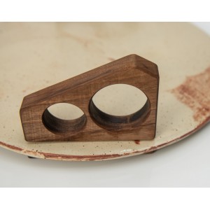Κεραμικό πλατό με ξύλινο χερούλι καρυδιά (1) Χειροποίητα χρηστικά αντικείμενα