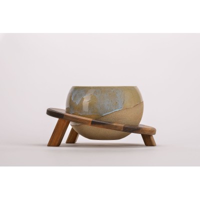 Κεραμική σαλατιέρα Κρόνος με ξύλινη βάση καρυδιά